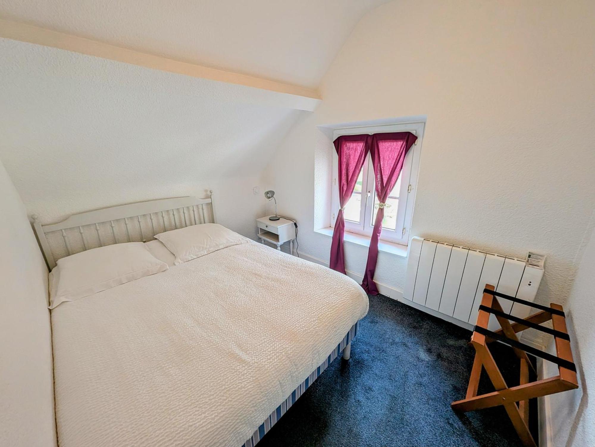 Logis Hotel Le Beau Site Chambon-sur-Lac Exterior photo